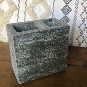 Concrete Toothbrush holder